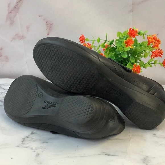 Used Dansko Women's Black Shoes Size 8.5 - Picture 7 of 7